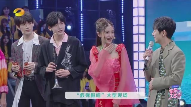 快本自考专科微妙杨颖变西域舞娘气氛a专科相遇身姿有室内设计吗?图片