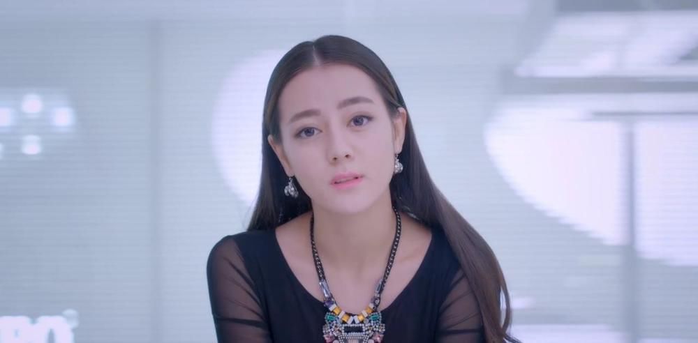 迪丽热巴被称为中国版全智贤，凭借美貌粉丝暴涨三千万