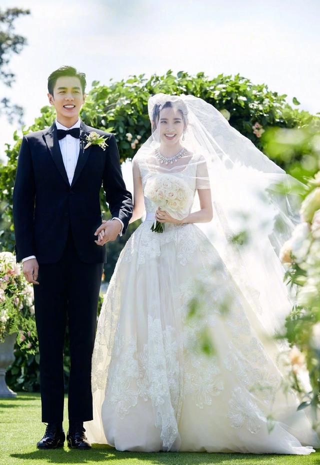 因擦车结缘，费尽心思变厌恶为喜欢，张若昀追唐艺昕堪称恋爱范本