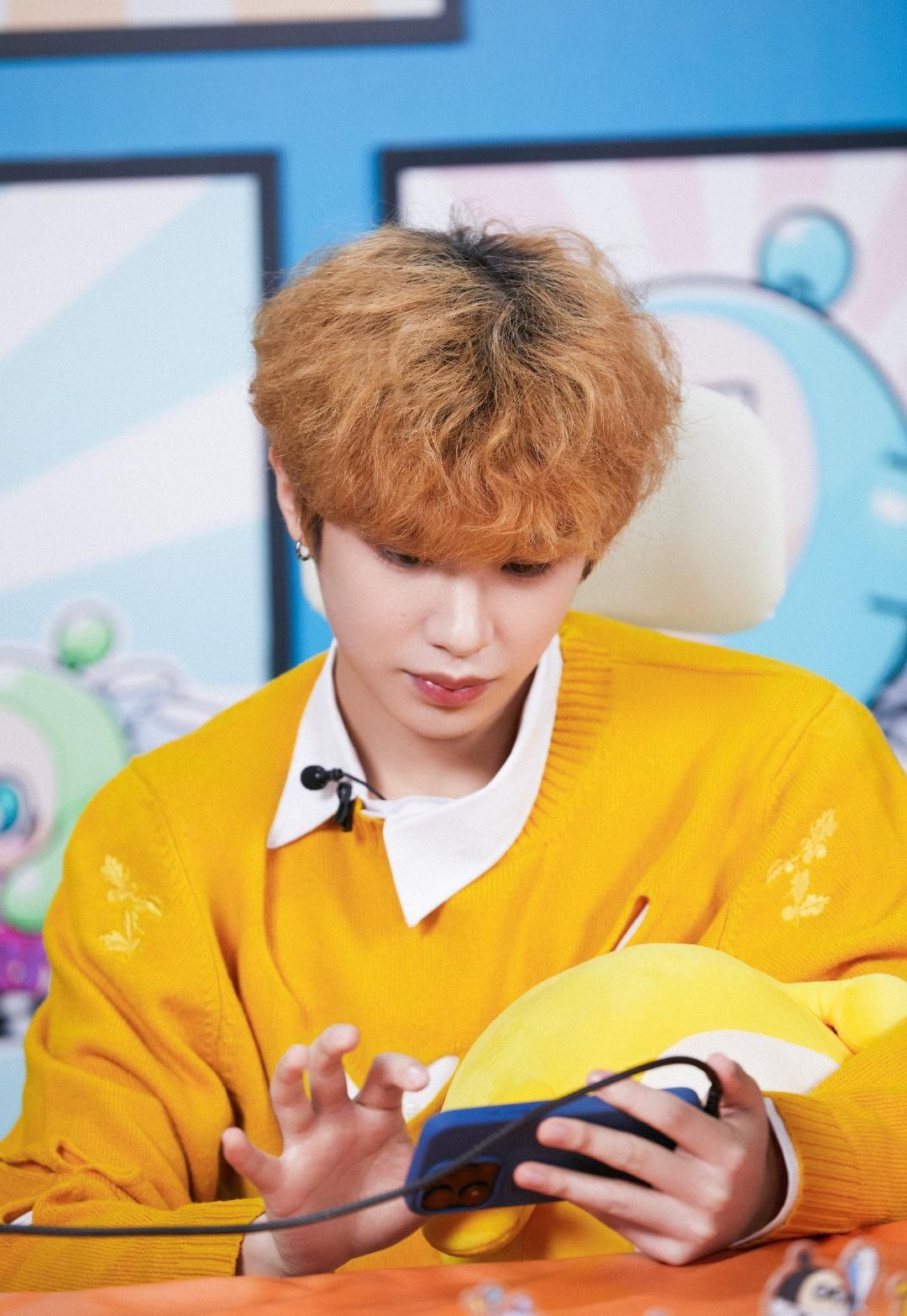 「justin」「新闻」240203 黄明昊全新黄发形象亮相,粉丝沸腾:小黄的