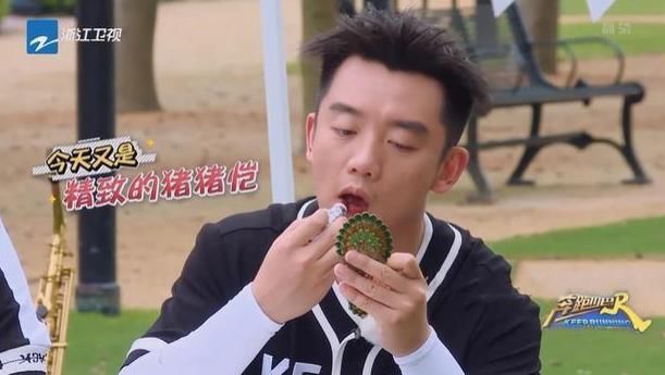 郑恺曾多次被问为什么会火？他的1句话，道出了众多明星现状