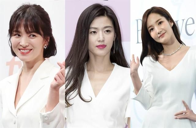 国外评选最美韩国女星，宋慧乔跌到第六、第一竟是三十岁的她