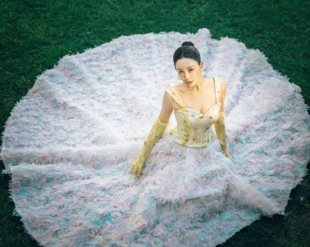 离开错的遇对的，36岁海陆新恋情曝光美成赫本，于小彤后悔不？