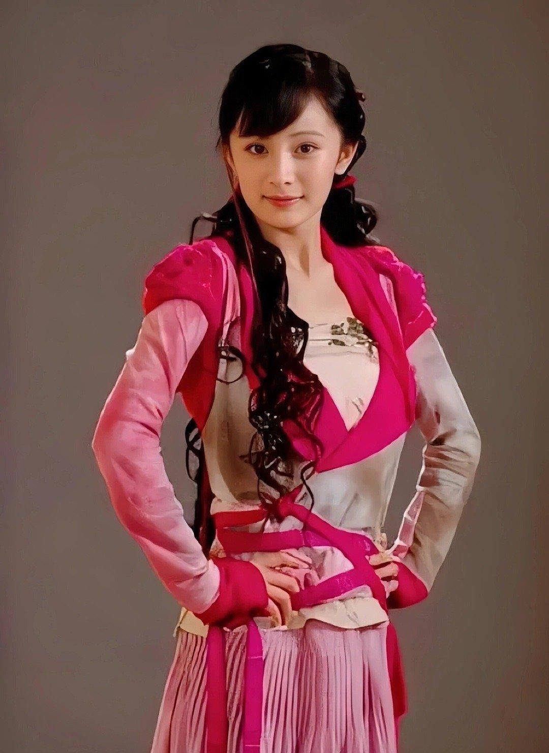 240123 杨幂饰演《仙剑三》唐雪见角色引发粉丝热议