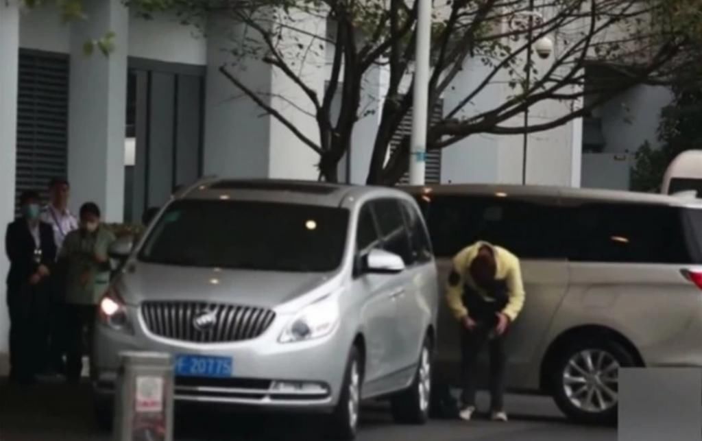 任豪夏之光恋情曝出后，周震南发博后又删除，这个团要散了？‍