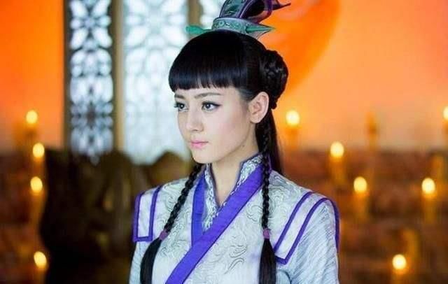 迪丽热巴被称为中国版全智贤，凭借美貌粉丝暴涨三千万