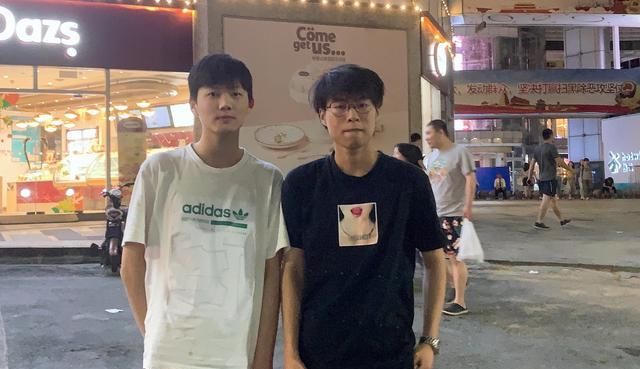 王俊凯夜店风浪：职业室辟谣并警备诬捏者 ，周迅、胡歌、辛芷蕾的吃瓜期间：文娱圈切实凿反响，讯休揭晓｜ ，周迅、胡歌、辛芷蕾的吃瓜期间：文娱圈切实凿反响
