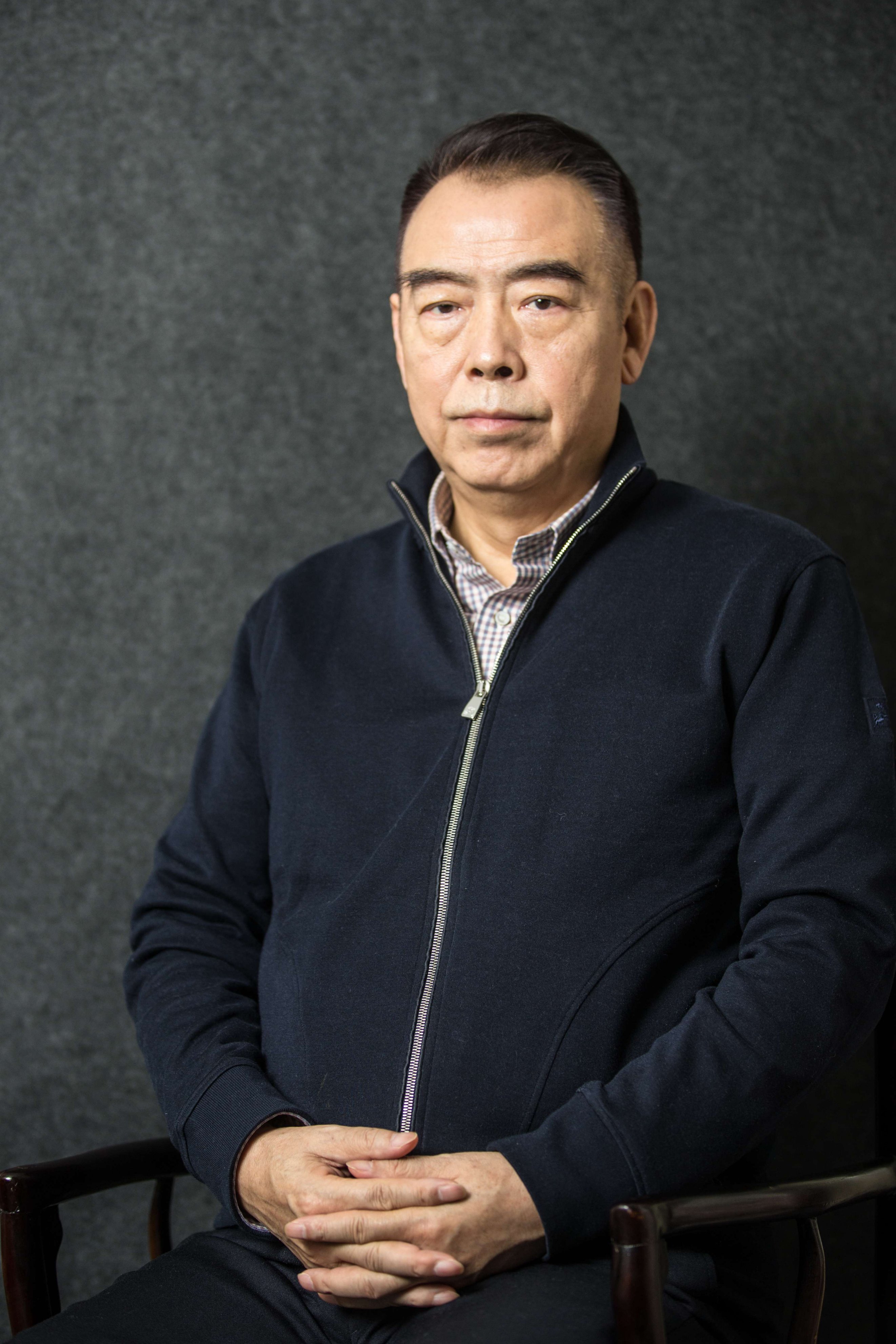 排除了陈凯歌我们再来看看冯小刚