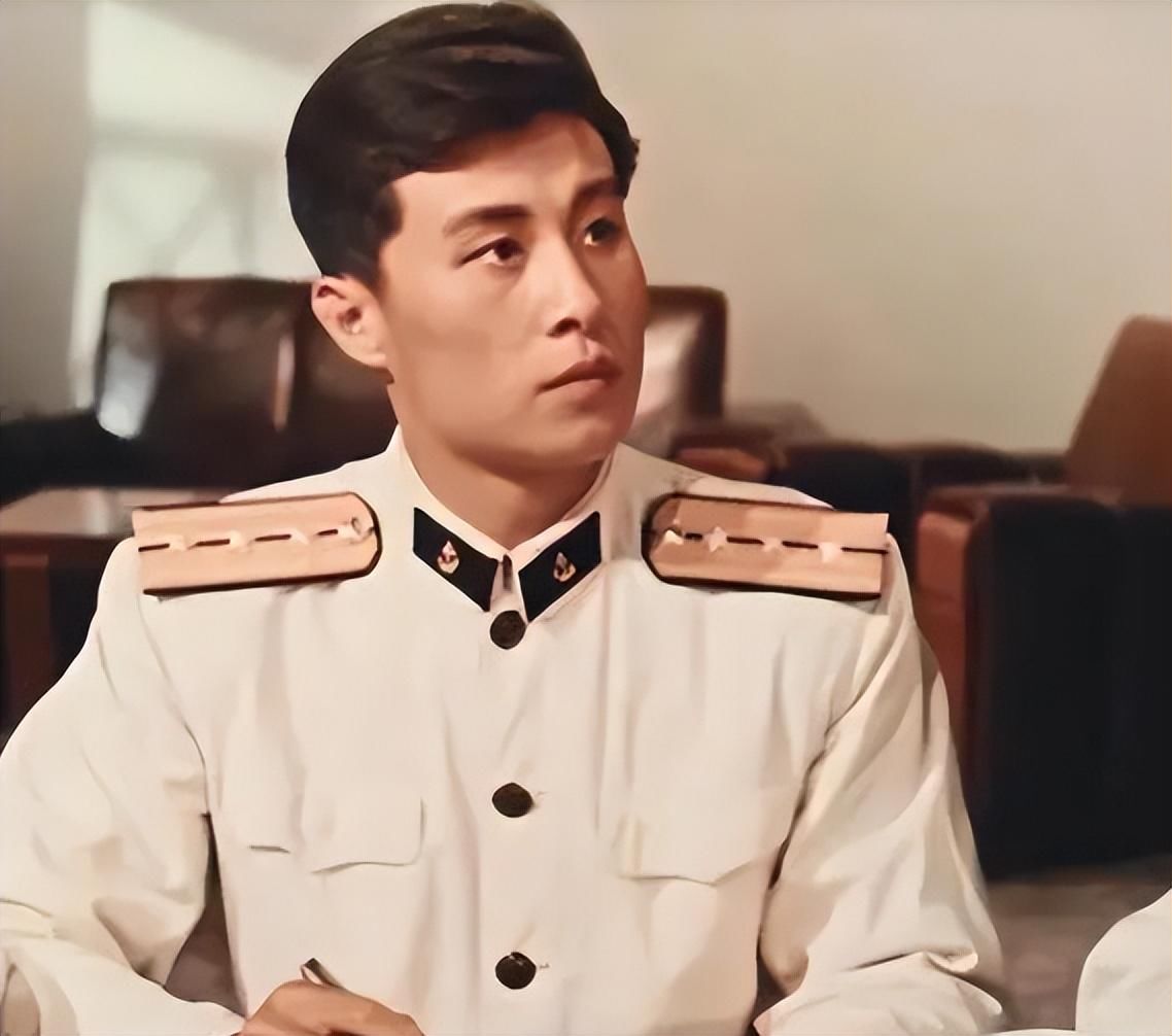 国家演员王心刚:迷倒几代少女,照顾痴傻老婆,如今92岁咋样了 - 360娱乐,你开心就好