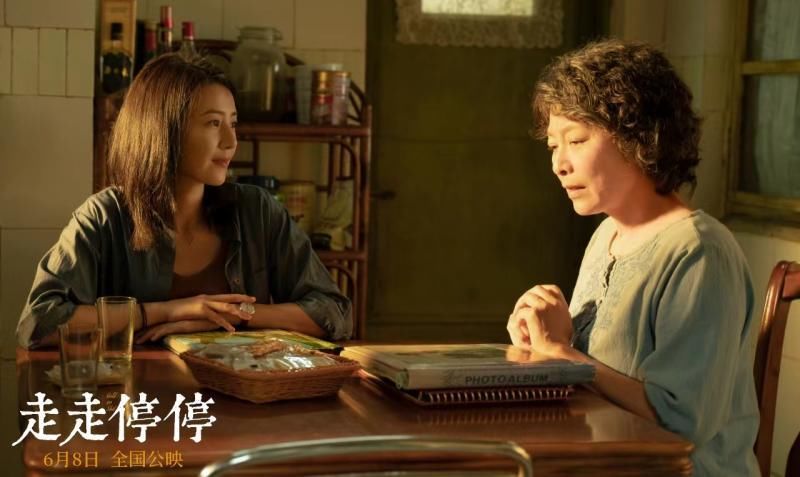 凭借《走走停停》获北影节最佳编剧奖 黄佳:停下来想想,再重新出发 - 360娱乐,你开心就好